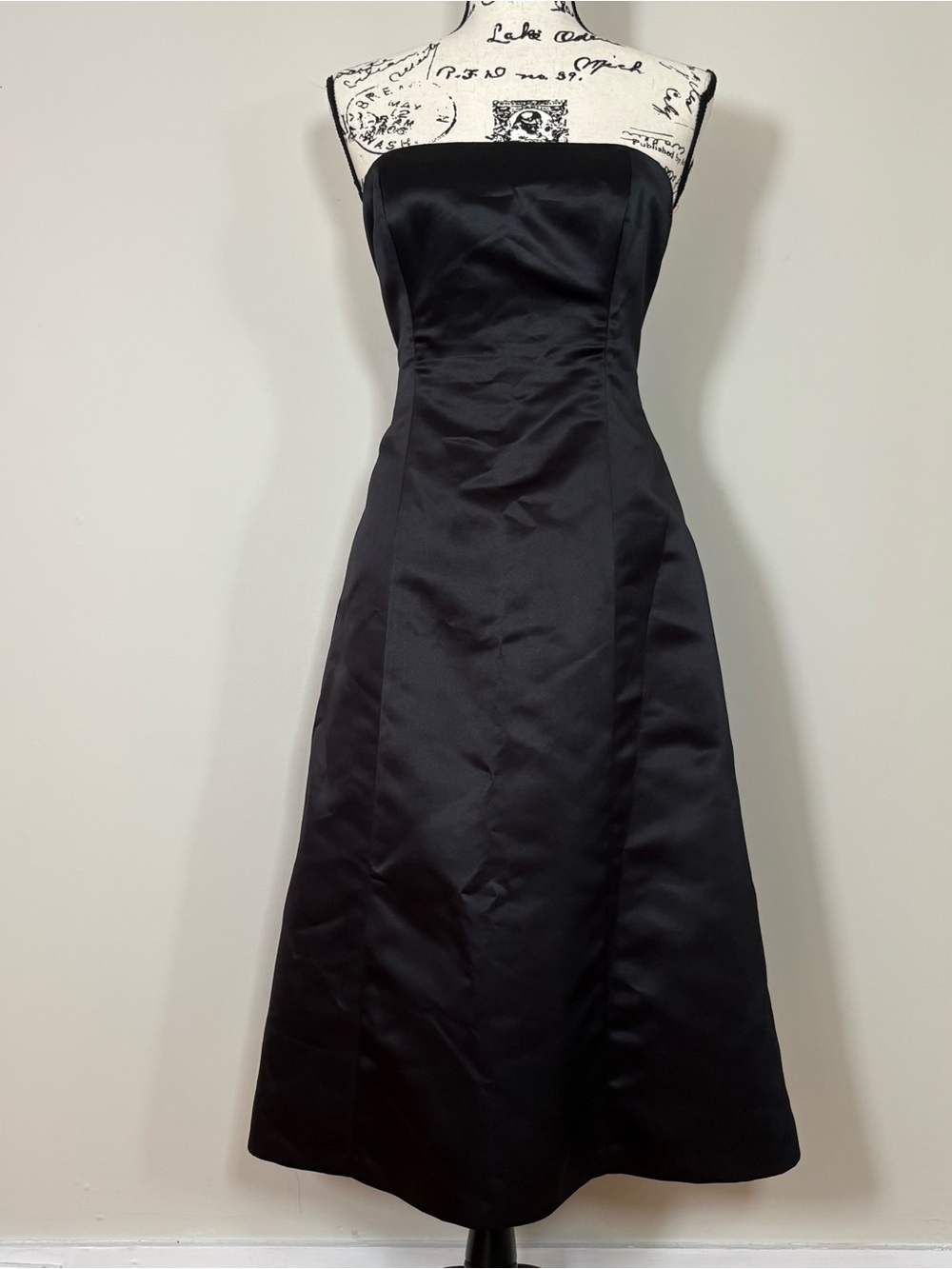 BCBG Max Azria Black Satin Strapless Formal Gown Dress Size 8 Tea Length